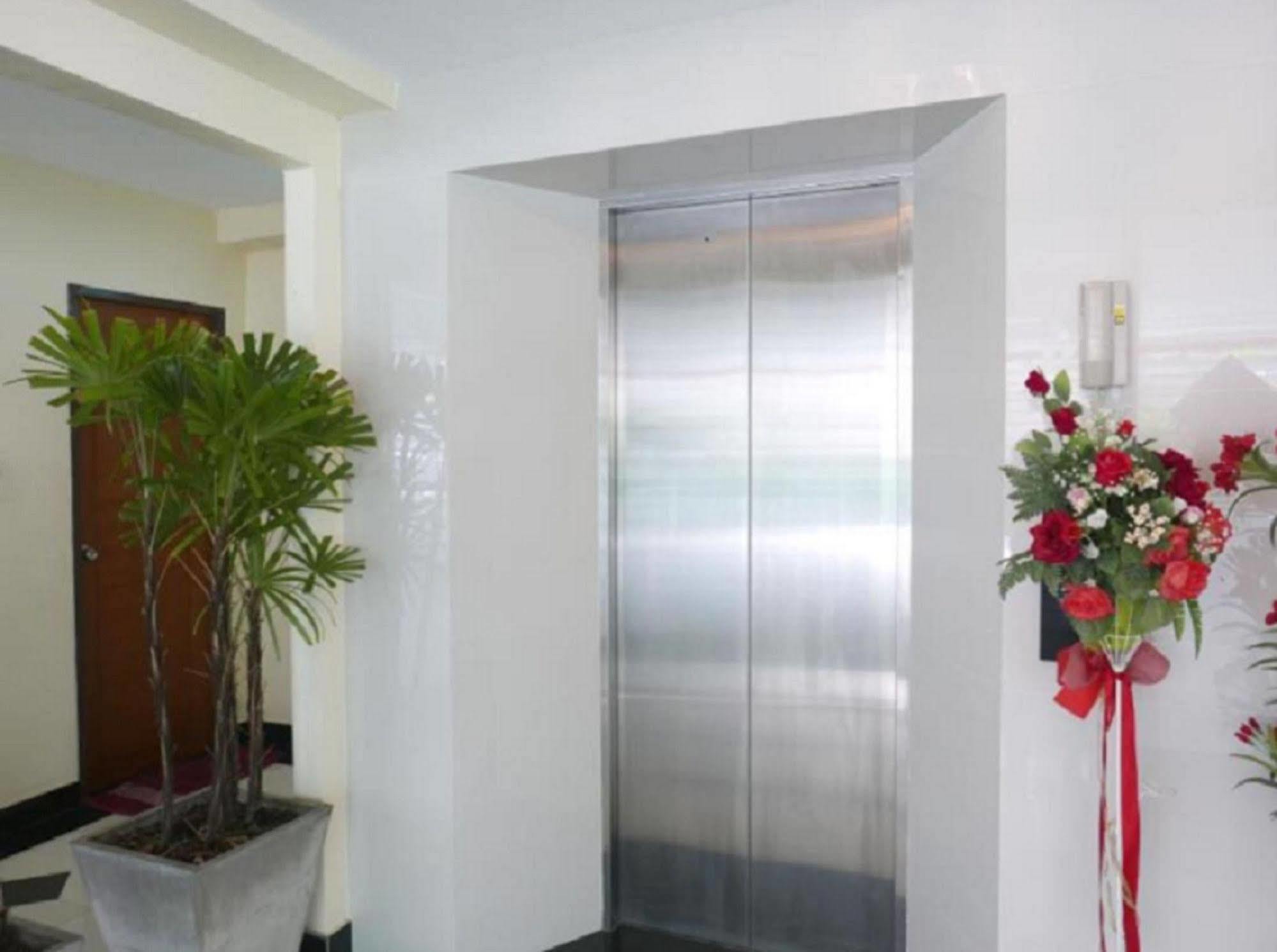 Nrv Place Apart Hotel Bangkok Zewnętrze zdjęcie
