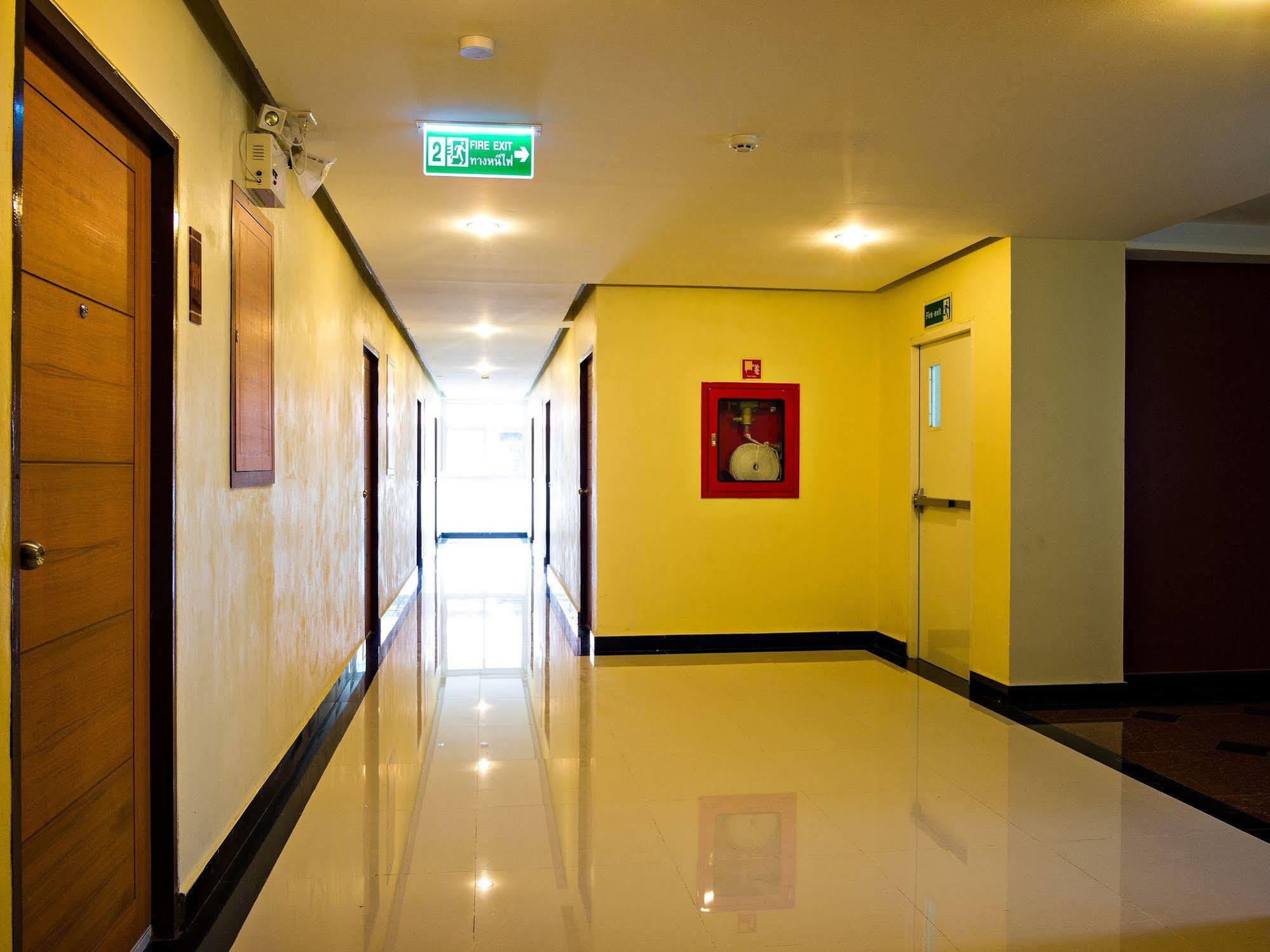Nrv Place Apart Hotel Bangkok Zewnętrze zdjęcie