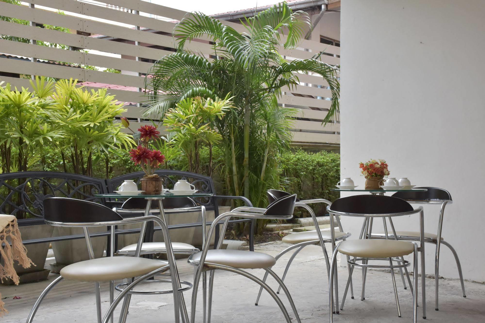 Nrv Place Apart Hotel Bangkok Zewnętrze zdjęcie