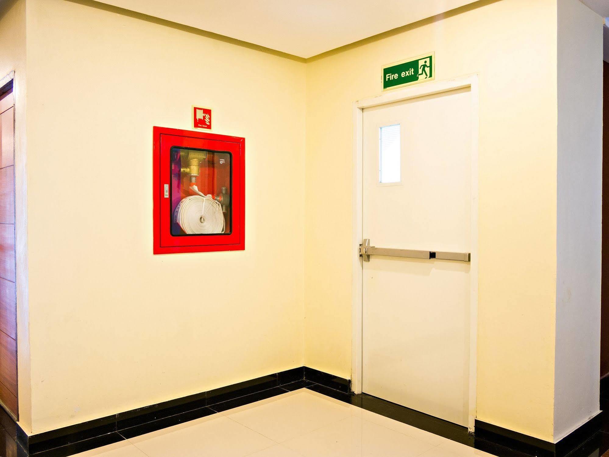 Nrv Place Apart Hotel Bangkok Zewnętrze zdjęcie